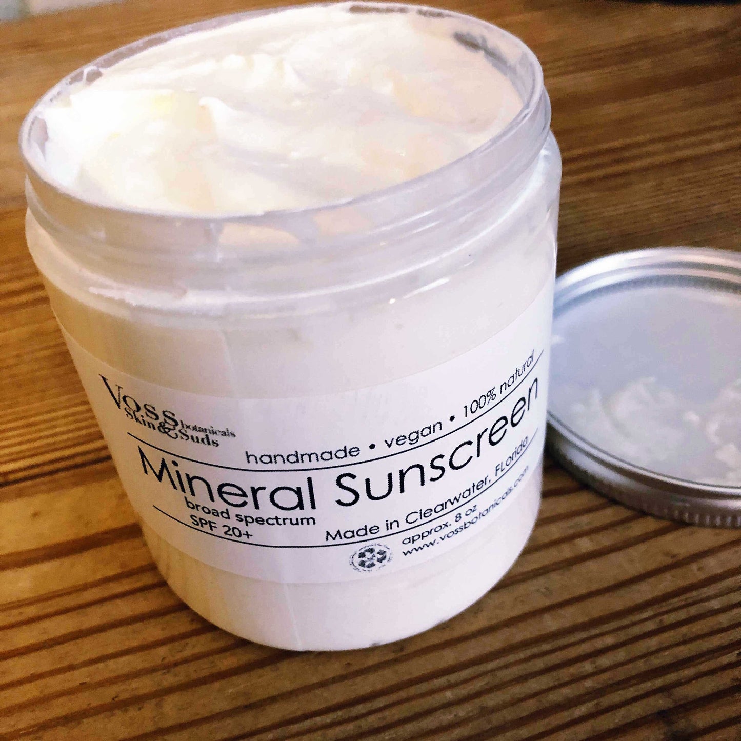 Mineral Sunscreen with Non-Nano Zinc Oxide Sunscreen